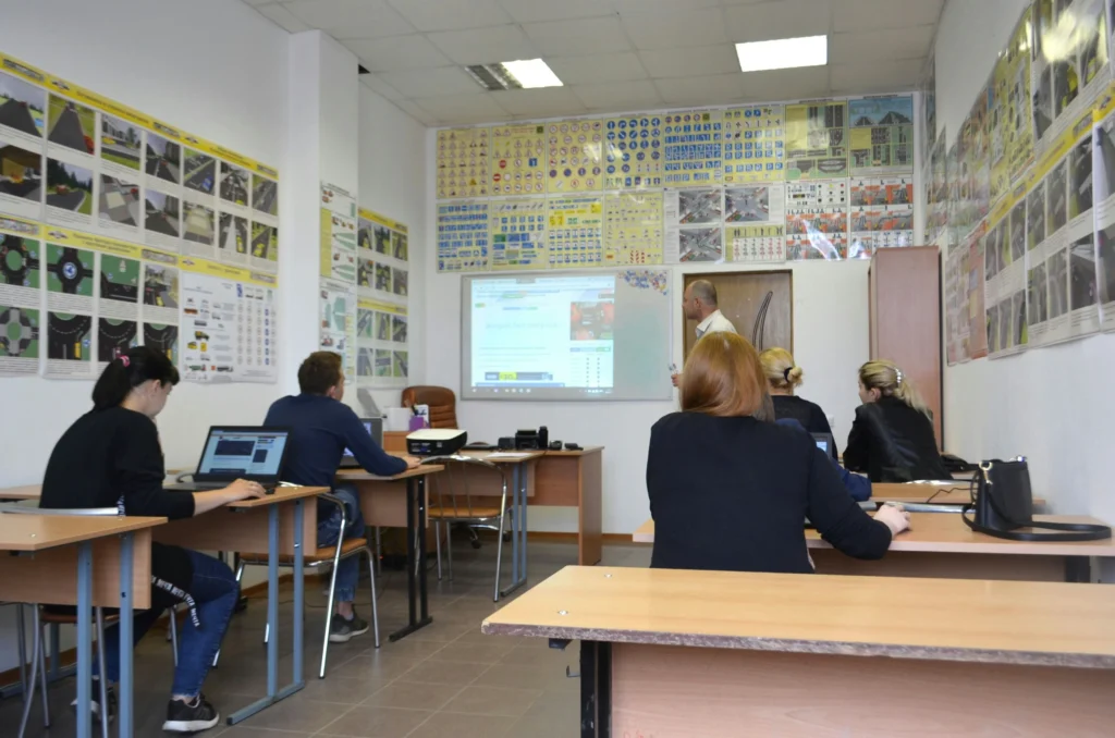 Classroom 15x with students learning actively